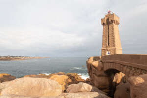 Balades le long de la côte de granit rose