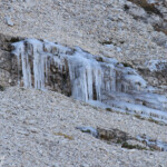 Premières glaces dans les pierriers du Pic de Bure