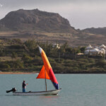 L'île de Rodrigues et une barque traditionnelle