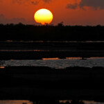 Coucher de soleil sur Pouembout