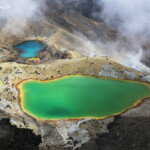 Tongariro Alpine Crossing, The emerald lakes