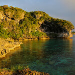 Les falaises de Doking dans le soleil couchant